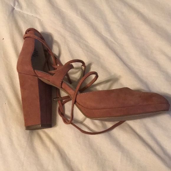 Anne Klein block heels - Picture 6 of 14